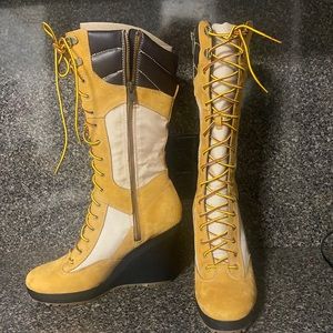 Woman’s Timberland Boots(Never worn)